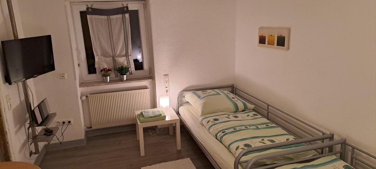 "Baerenhaus" Ferienwohnung Путтлинген Экстерьер фото